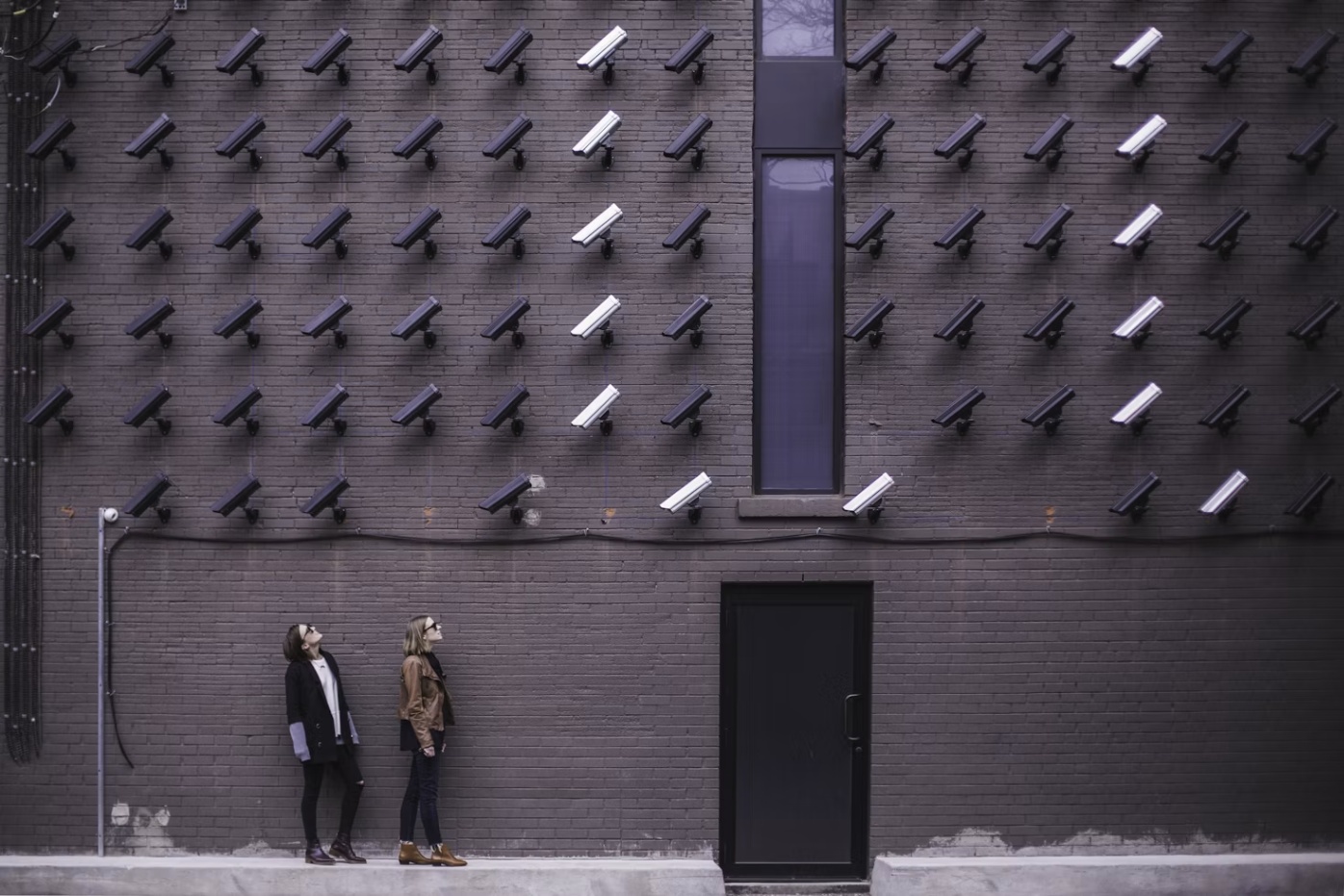 Why The Capture Is The Most Gripping Surveillance Thriller You Need To Binge Watch Today